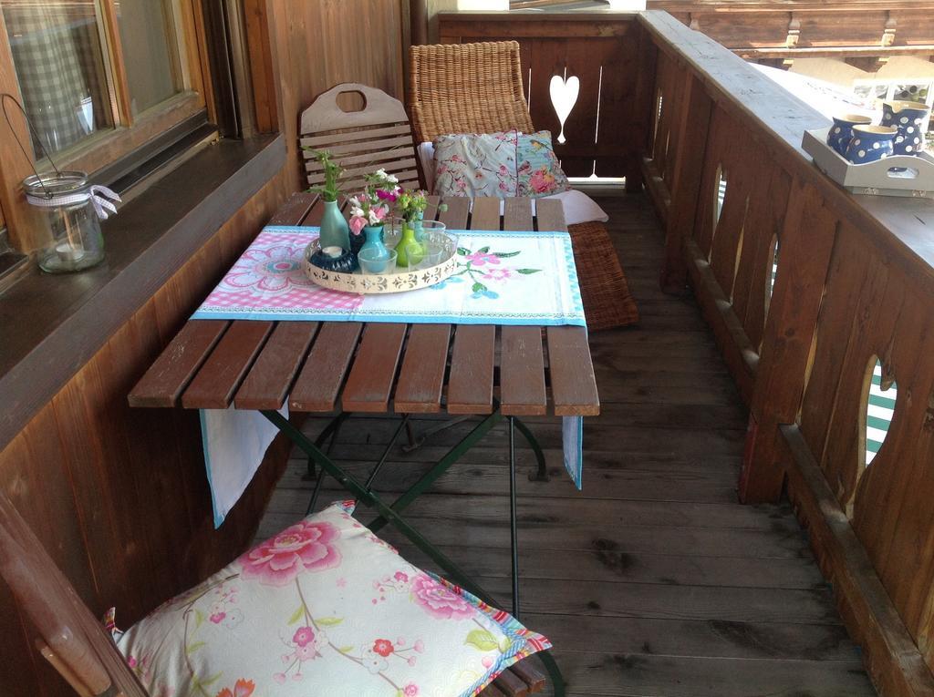 Ferienwohnung Dorfpub Neustift im Stubaital Zimmer foto